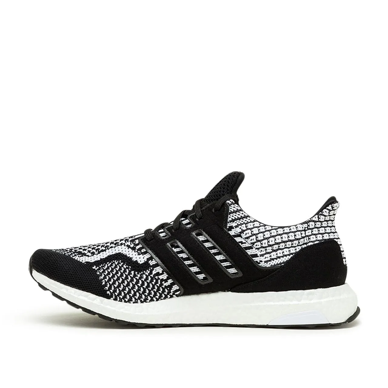 adidas Ultraboost DNA 5.0 (Black / White)
