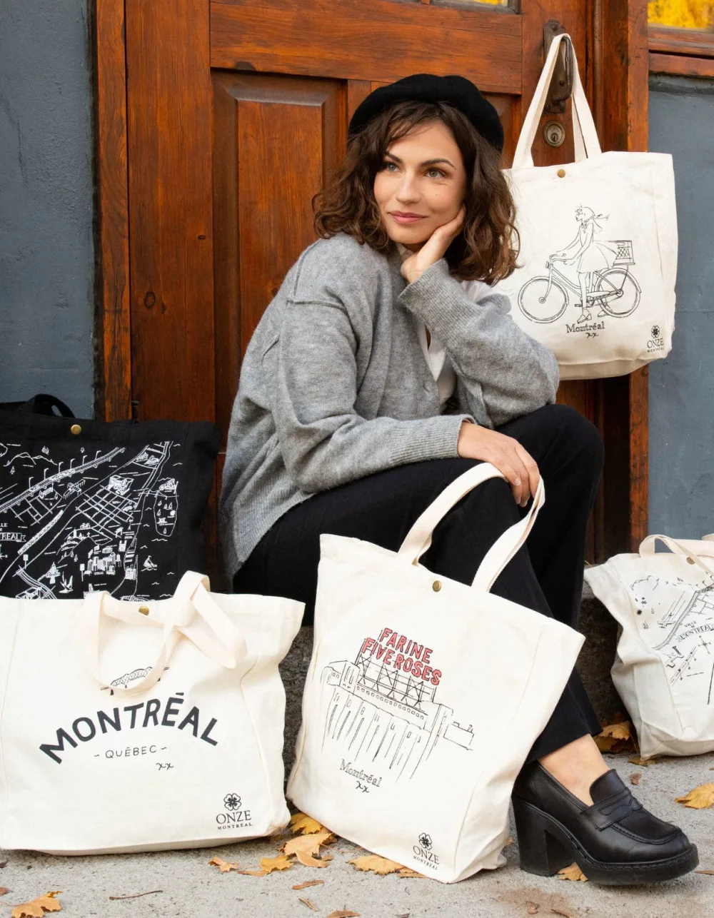 Annick - Tote Bag Custom Illustration Montreal Five Roses