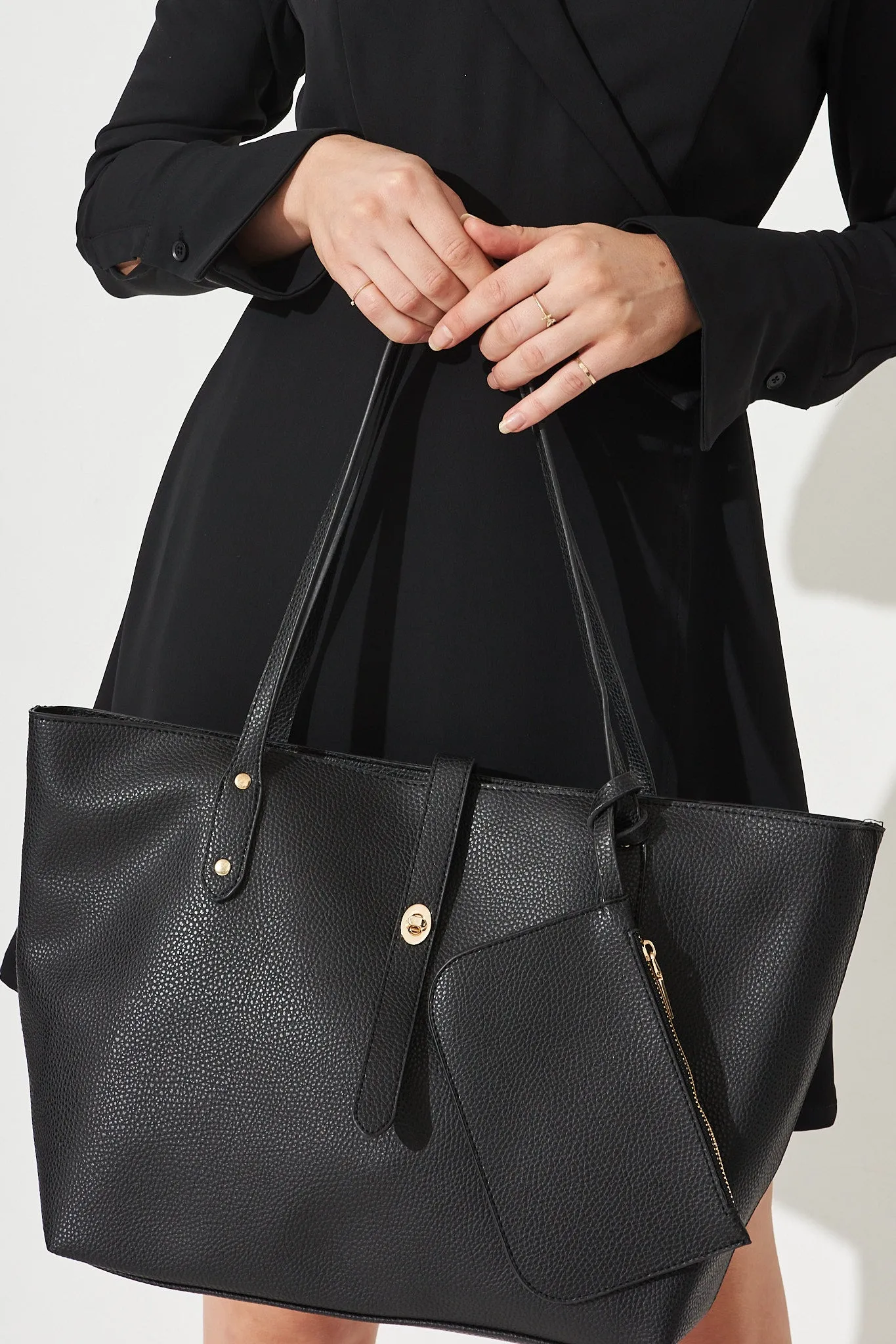 August + Delilah Colette Tote In Black