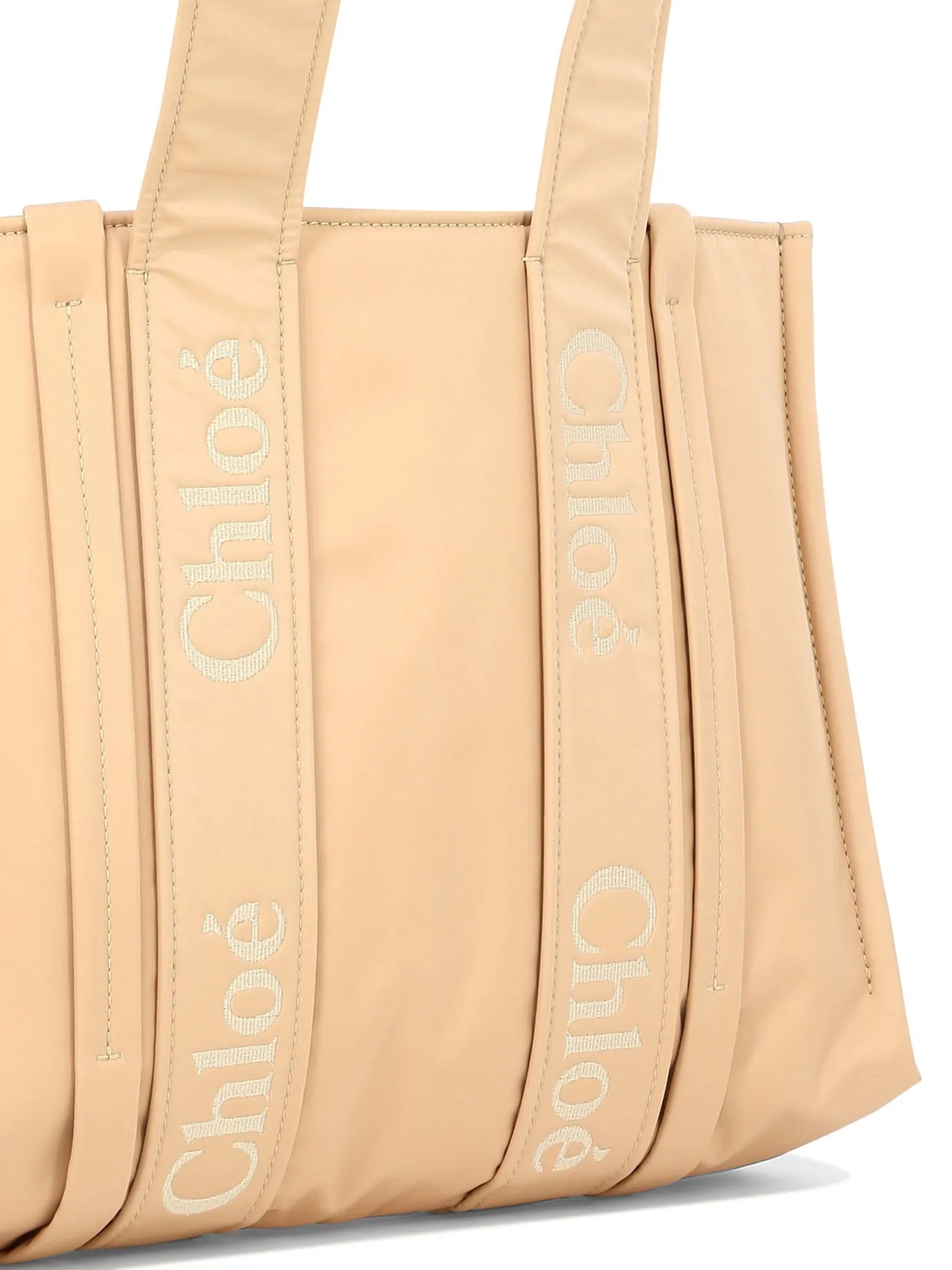 Chloe'    Chloé Woody Medium Shoulder Bag