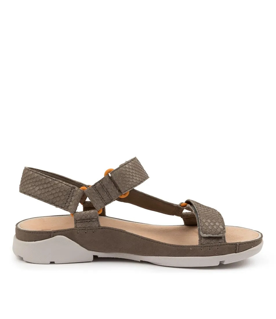 CLARKS Tri Sporty Sage Snake Lth