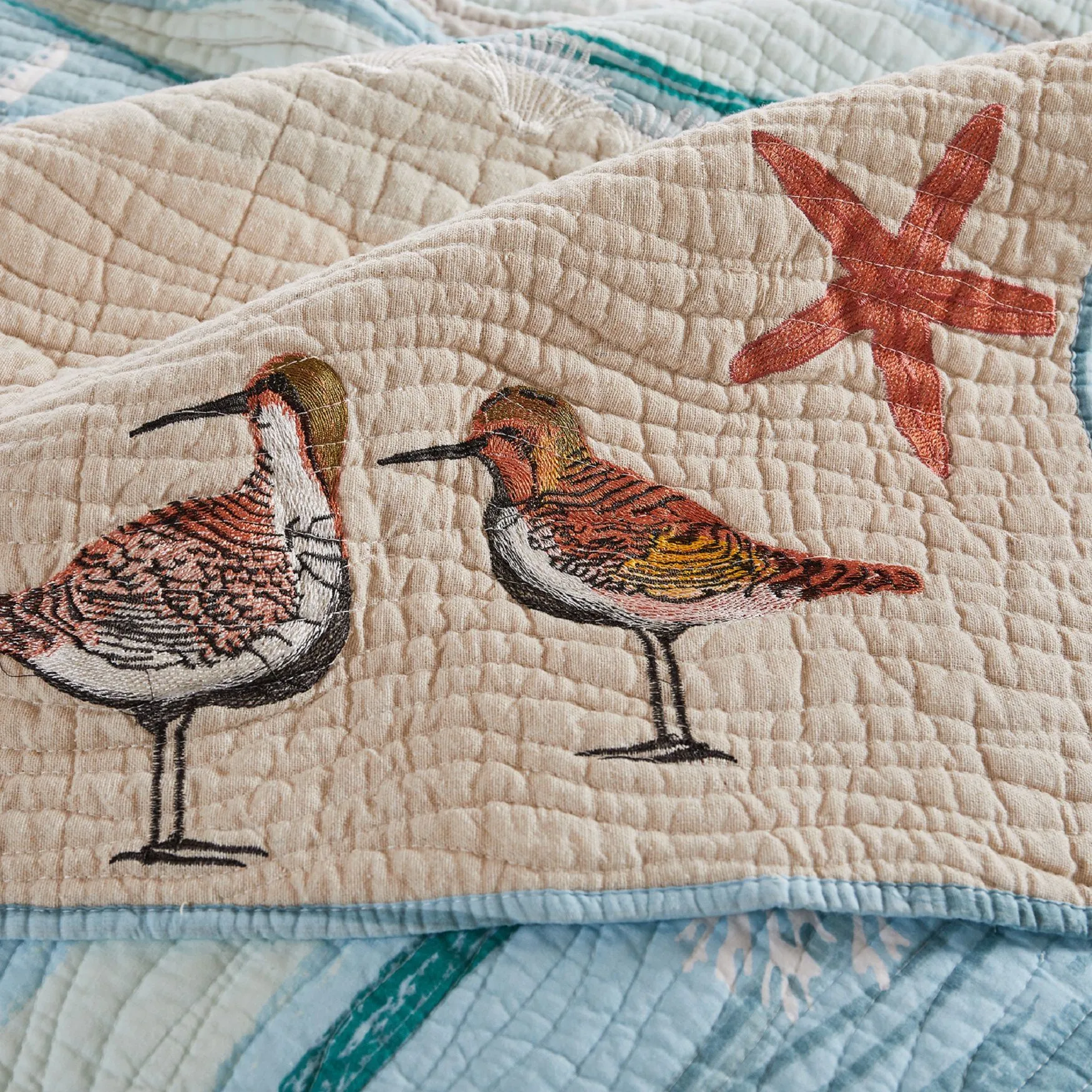 Maui Quilt And Decorative Pillow Set