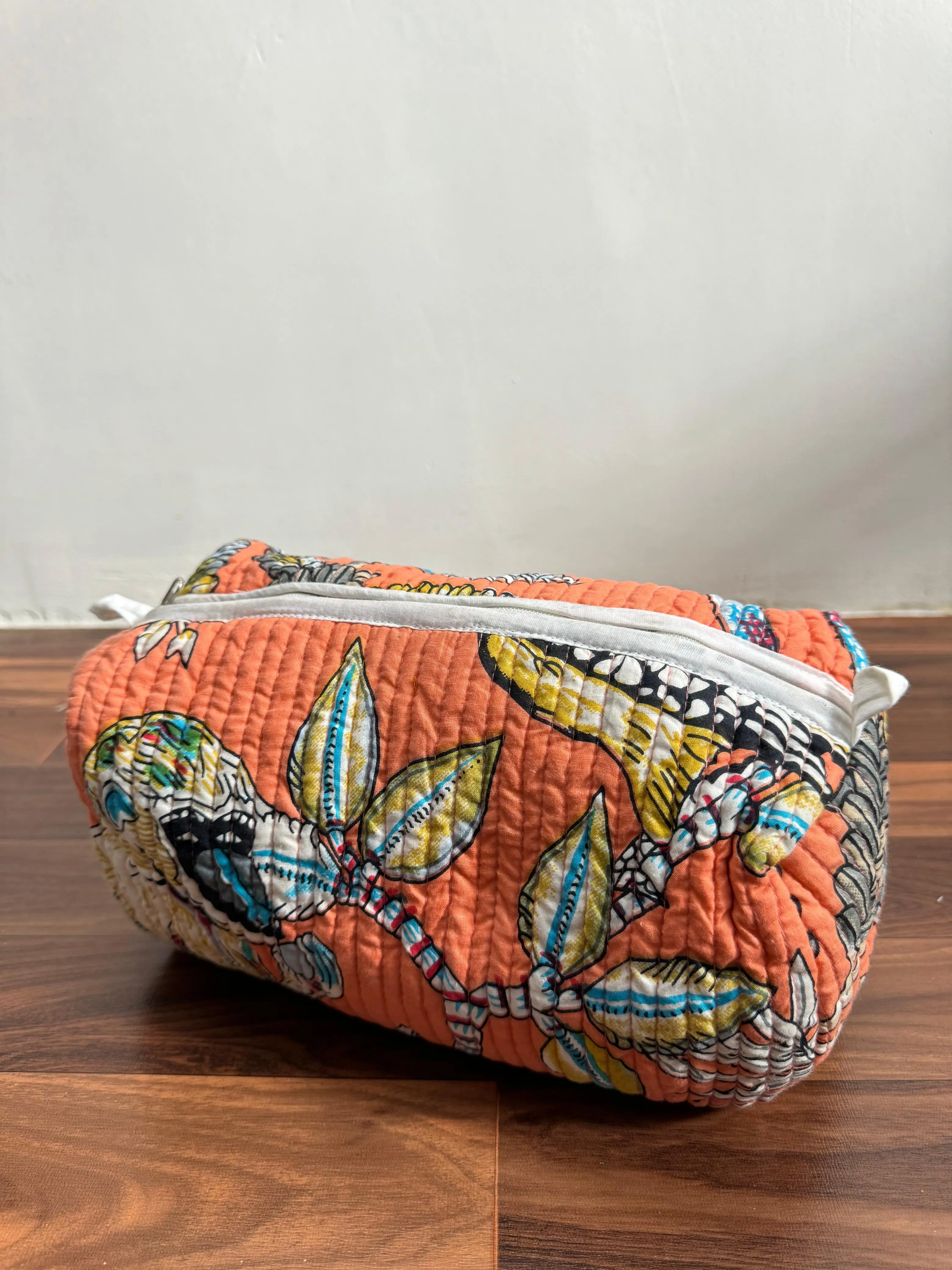 MULTI PURPOSE TOILETRY BAG
