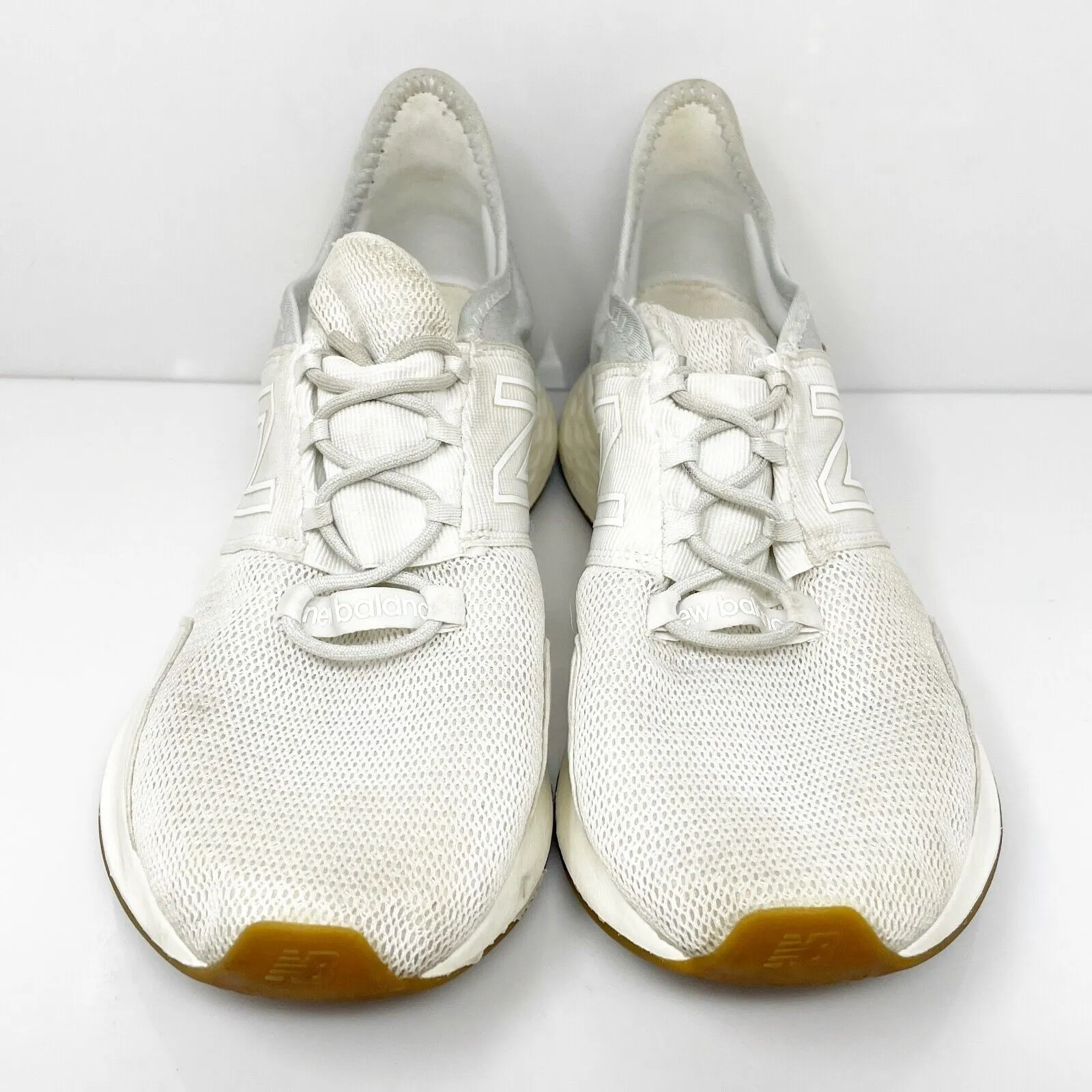 New Balance Womens Fresh Foam Roav WROAVRW White Running Shoes Sneakers Sz 9.5 B