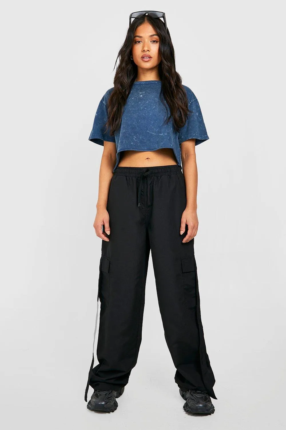 Petite Pocket Wide Leg Cargo Pants