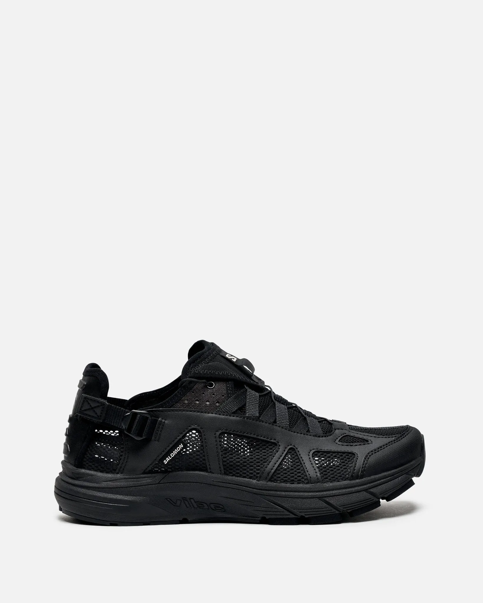 Salomon Techsonic in Black/Vanilla Ice