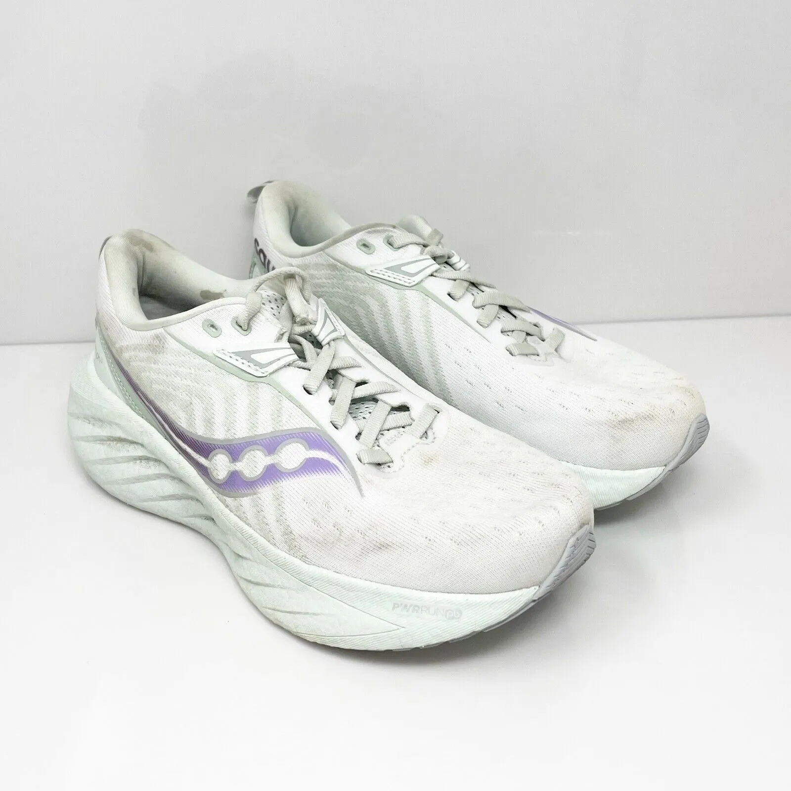 Saucony Womens Triumph 22 S10965-245 White Running Shoes Sneakers Size 7.5 W