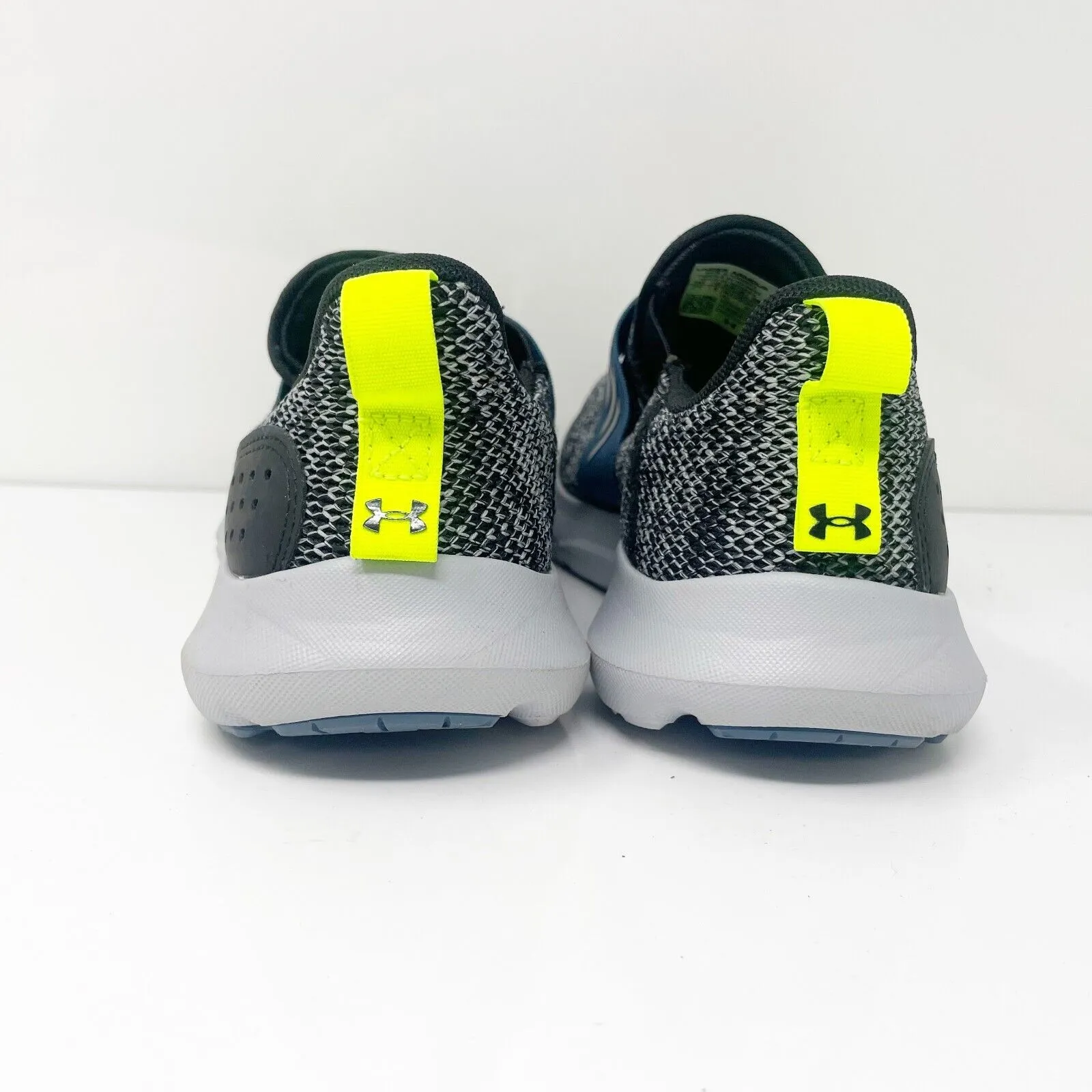 Under Armour Boys Surge 3 3026528-002 Gray Running Shoes Sneakers Size 7Y