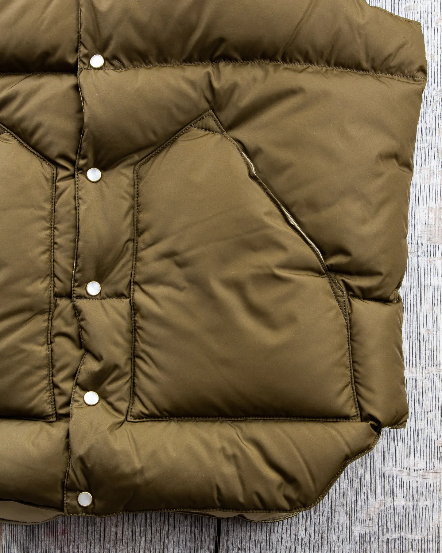 Warehouse & Co Rocky Mountain Featherbed Christy Nylon Down Vest OD Green